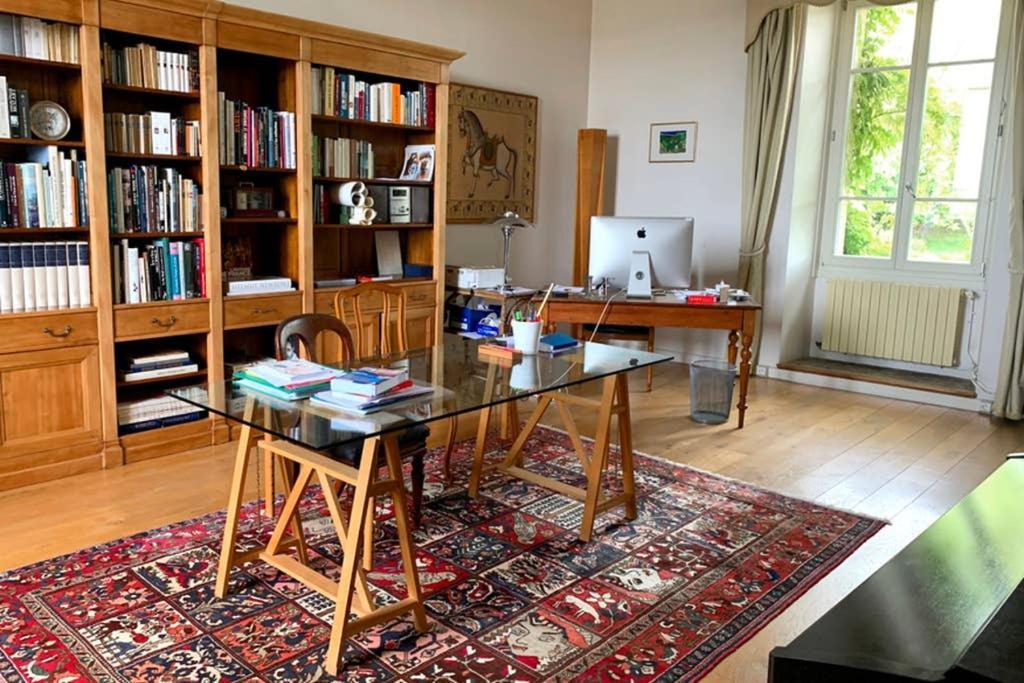 Beautiful Country House: Parisian Retreat 50 Minutes from Eiffel Tower Hodent Exterior photo
